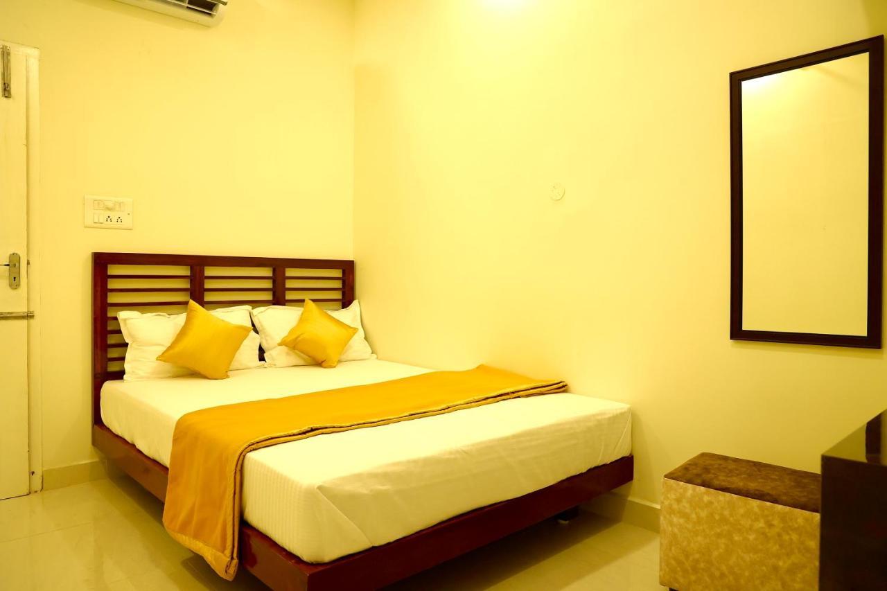 Jack'S Den Residency Hotell Pondicherry Exteriör bild